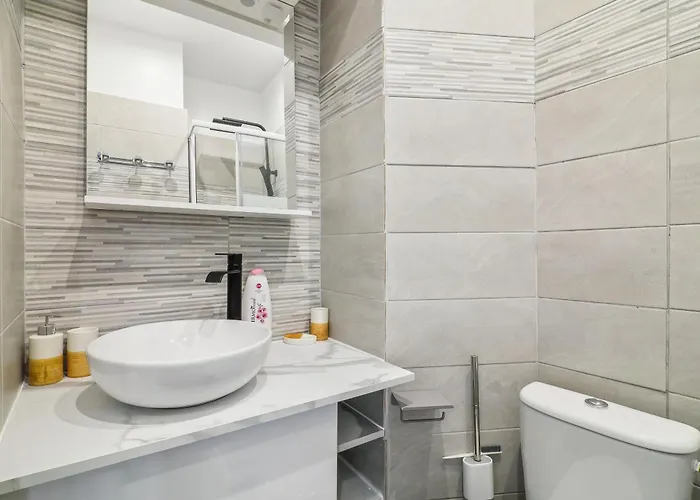 Chic And Comfortable *